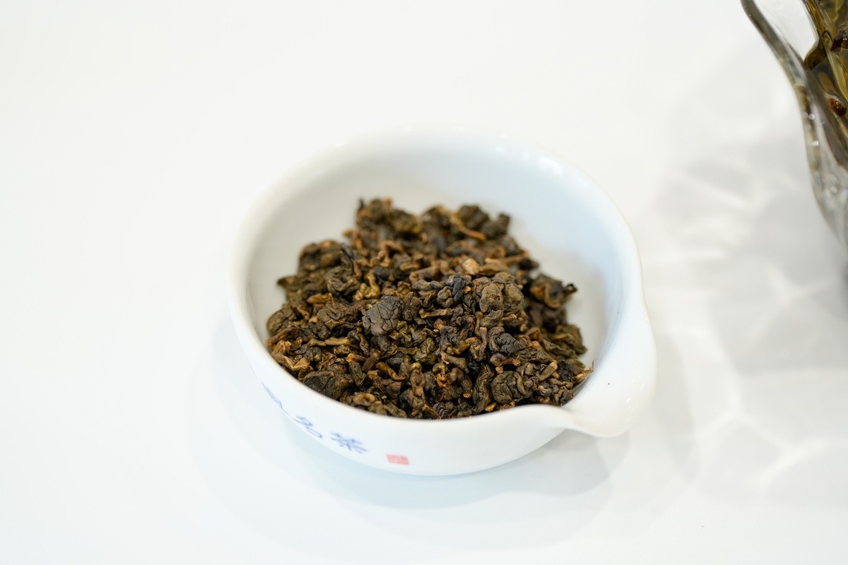 中焙烏龍茶外觀